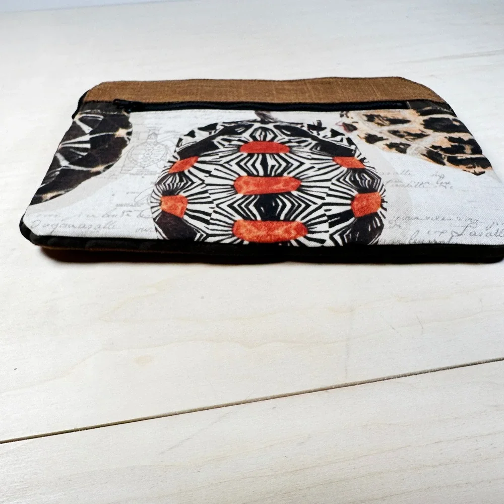 Sea Turtle Laptop Sleeve Case‎ Tapestry 13 inch Orange Brown NEW